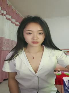 【精品流出】女生公寓好室友 拍摄姐们们洗澡嬉闹 互相搓澡 玩的很High